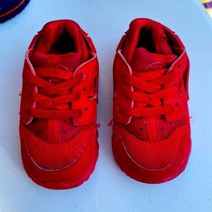 Nike huarache red 4C